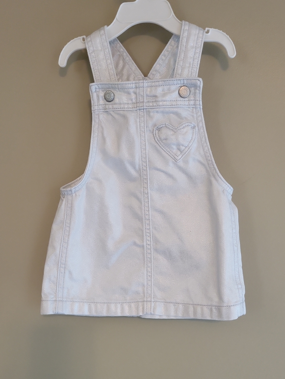 White shimmering jumper dress with heart detail